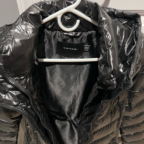 TAHARI Women's Shine Bibbed Hooded Puffer Coat - Picture 5 of 7